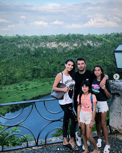 Fiicele lui Mutu din casnicia cu Consuelo sunt adevarate domnisoare