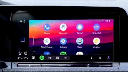 Android Auto va permite, în curând, navigarea pe internet direct de pe bordul mașinii
